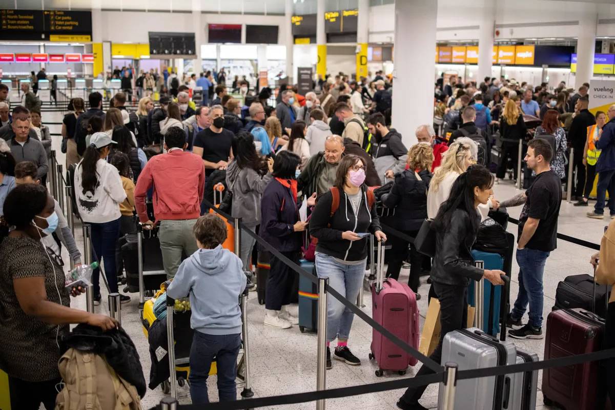 No. Airport workers in Spain are NOT going on strike