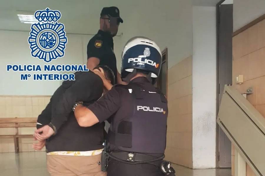 Man arrested for committing 12 robberies in two weeks in Los Cristianos Man arrested for committing 12 robberies in two weeks in Los Cristianos