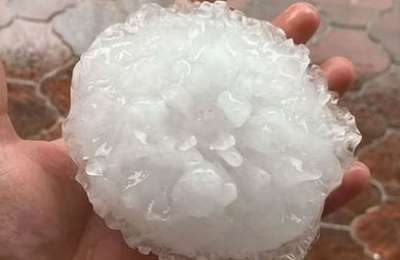 A one-year-old girl is killed by 4 inch hail stone in Spain 