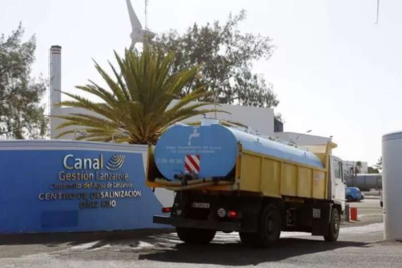 Half of Lanzarote is without water as power cuts stopped desalination plants