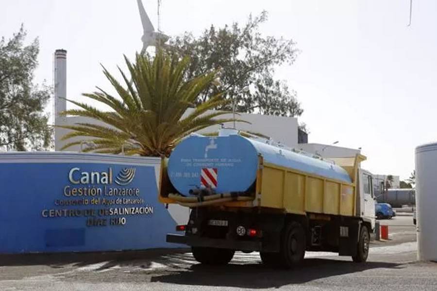 Half of Lanzarote is without water as power cuts stopped desalination plants