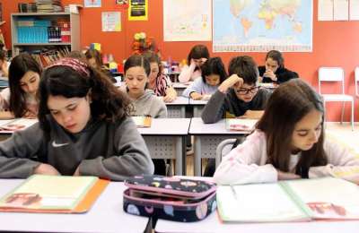 Spain ends all remaining Covid restrictions in schools and colleges 
