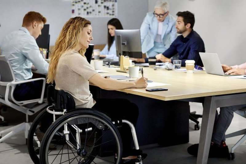 Twenty companies are sanctioned for not hiring people with disabilities