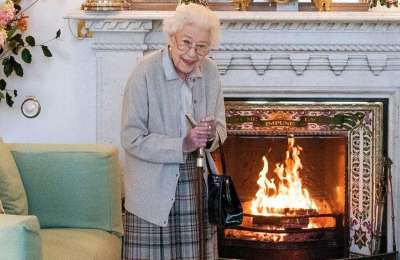 The Queen's immediate family are summoned to Balmoral as doctors keep her under medical supervision