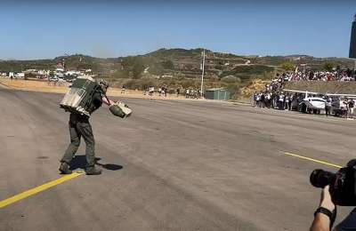 VIDEO: British inventor takes to sky in first flight of Gravity Jet Suit in Spain