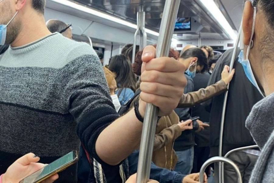 Masks will remain compulsory on public transport in Spain indefinitely