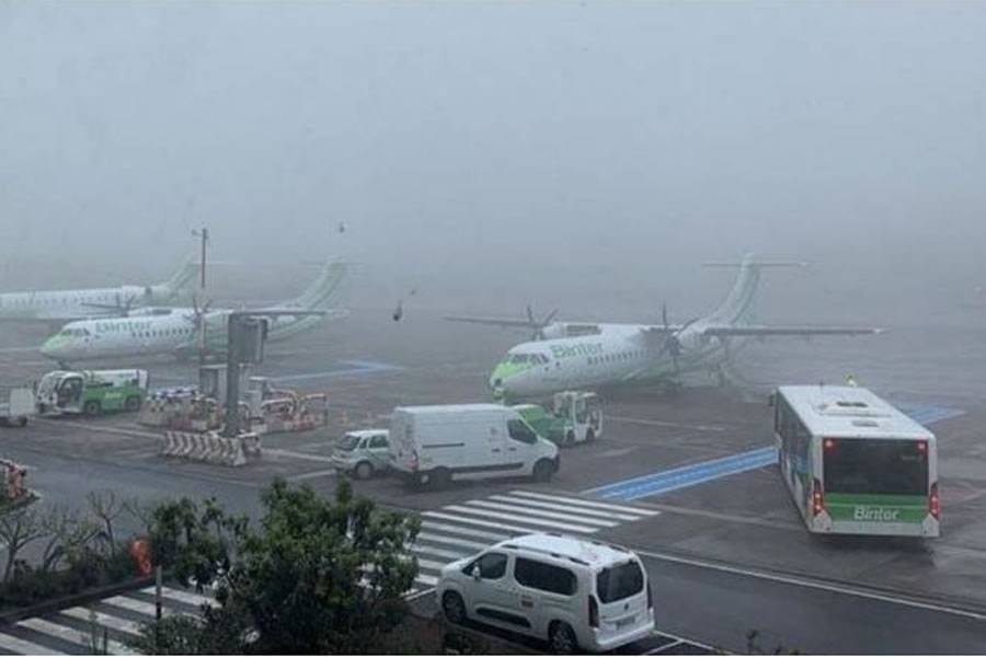 131 flights have been cancelled to and from the Canary Islands this Monday