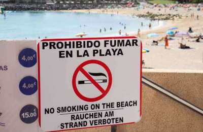 Playa El Castillo becomes a non-smoking beach in Tenerife