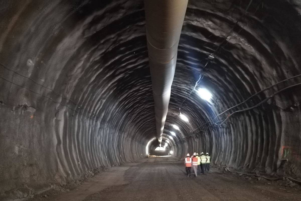 Robots have now drilled 60% of the new tunnel to complete the Tenerife ring road