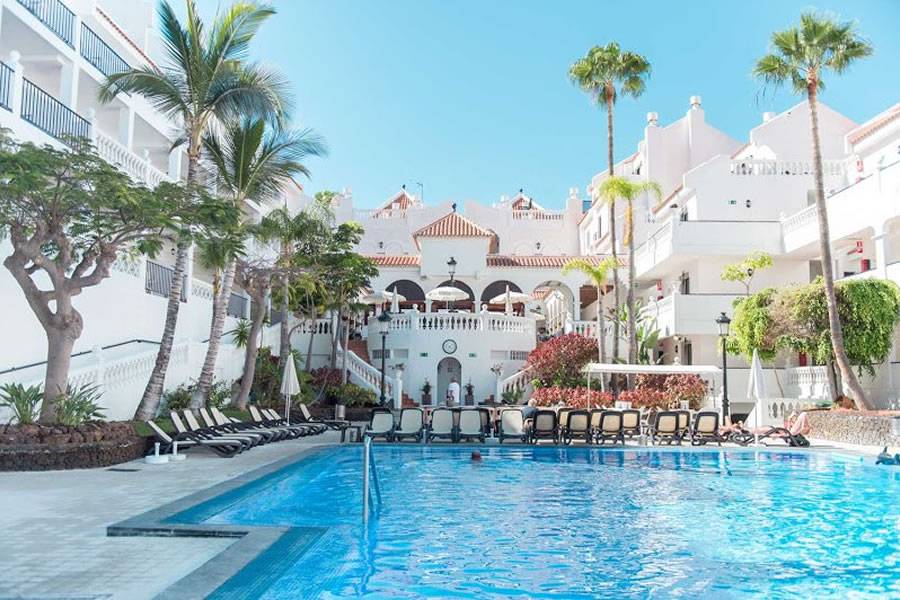 Tenerife timeshare bankruptcy leaves 1,500 tourists penniless