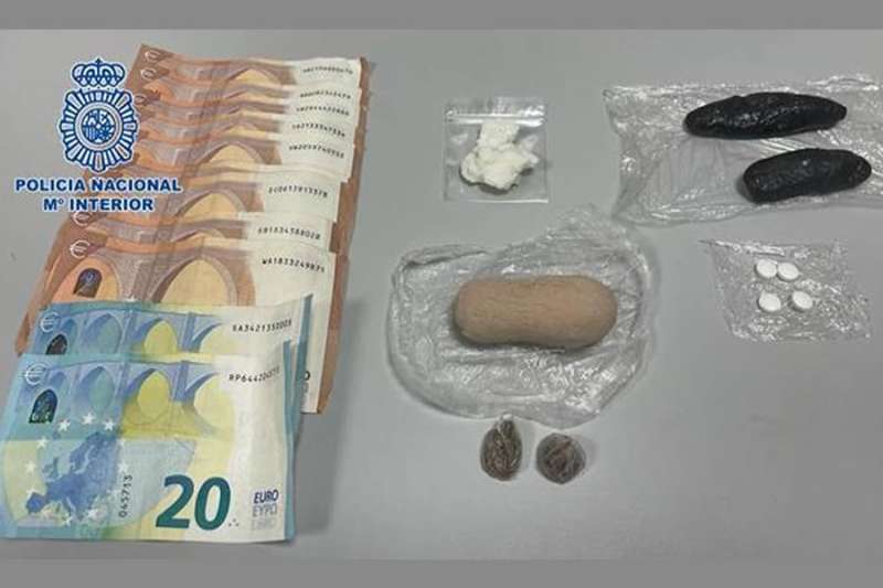 Three women arrested trying to smuggle drugs into Las Palmas II prison