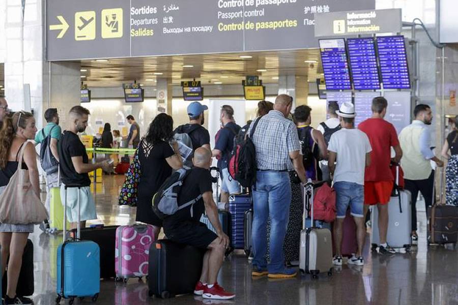 Tenerife has 4.1 million flight seats this winter, the highest figure in its history