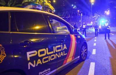 Four teenagers arrested for robbing and intimidating a tourist in the south of Tenerife