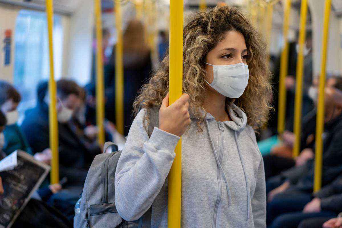 Spain extends face mask requirement on public transport until March 2023
