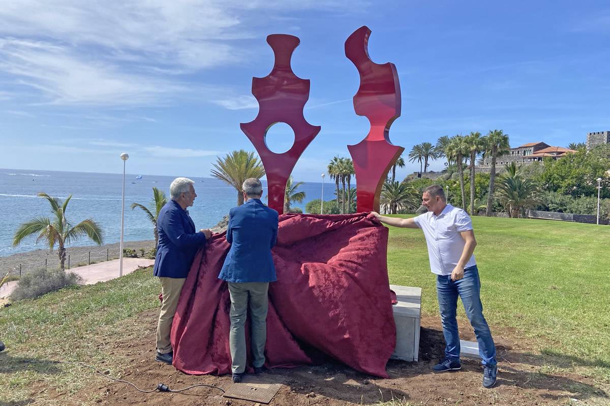New sculpture unveiled in Costa Adeje donated by the people of Ukraine