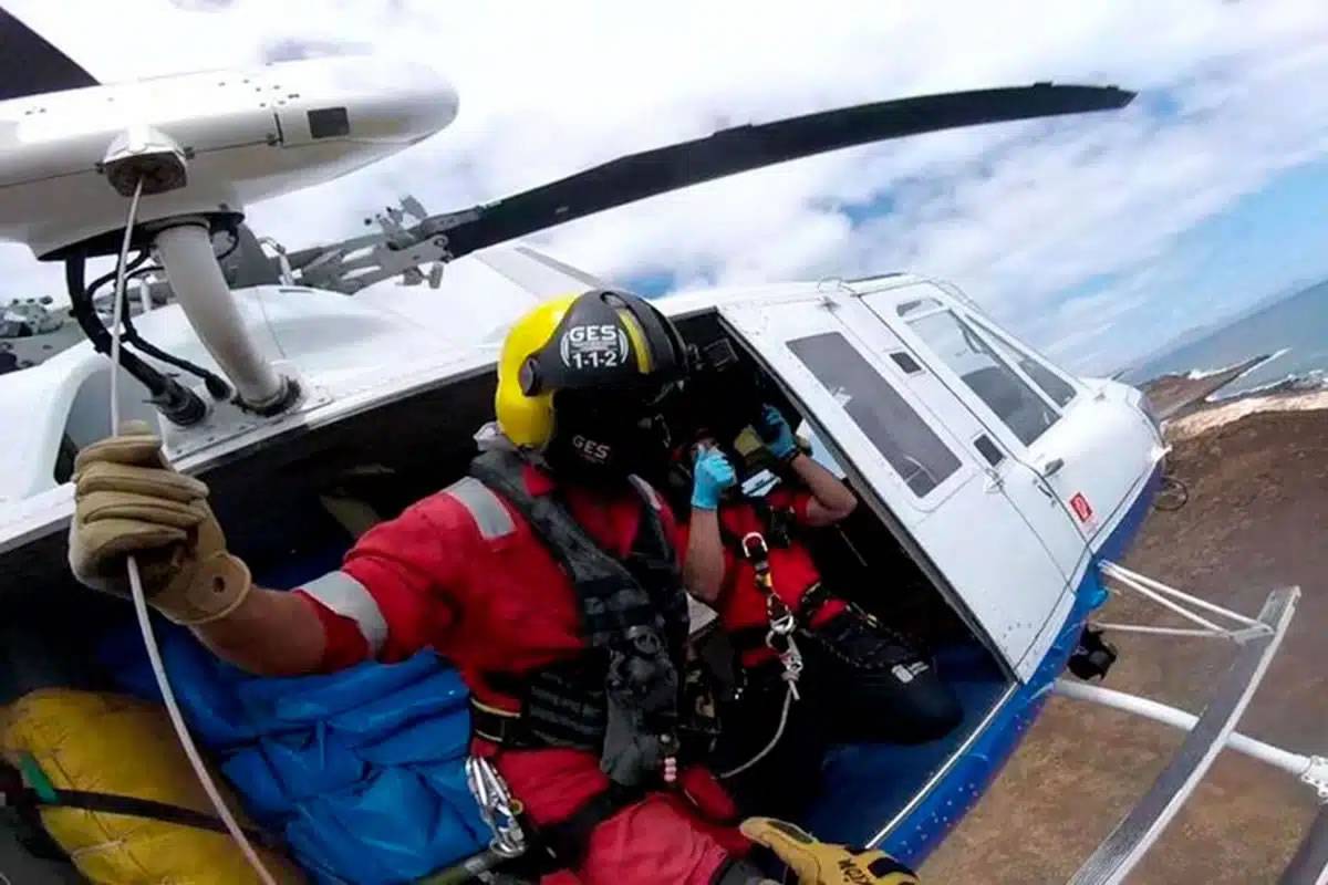 Injured runner rescued by helicopter after suffering a fall and spending the night outdoors 