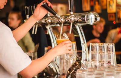 Salaries in the hospitality sector are back on par with pre-pandemic levels