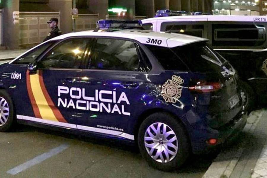 Police rescue two teenage girls from a hostage situation in an apartment