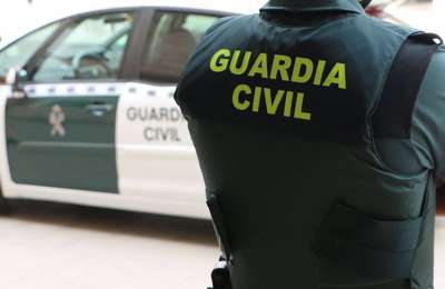 ‘Spare’ cash: nearly 140,000 euros is found in the tyre of a stolen car 