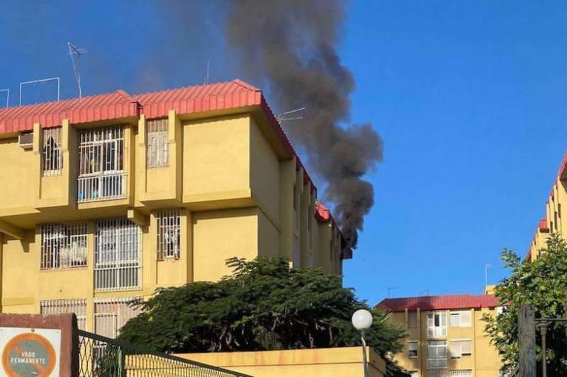 One killed in a house fire in Maspalomas