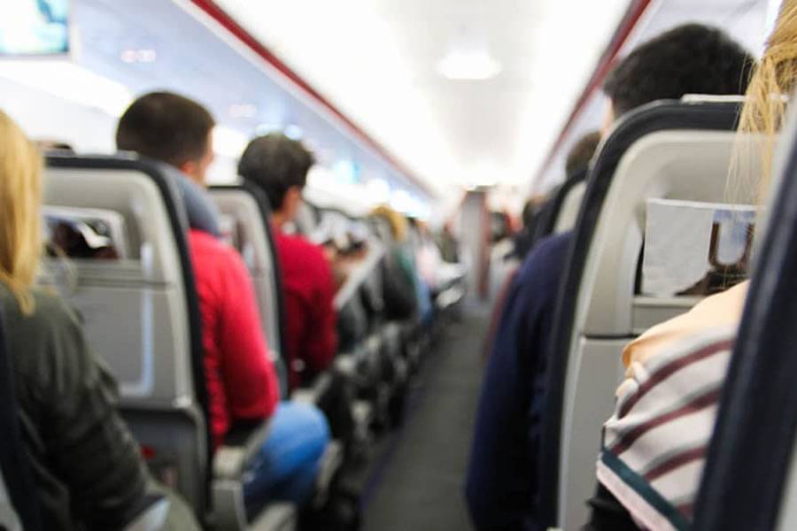 Teenager arrested for stealing a laptop on a Tenerife flight 