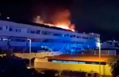 VIDEO: Large fire in apartment block in the south of Tenerife