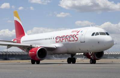 The government wants to cap flight prices between the Canary Islands and mainland Spain