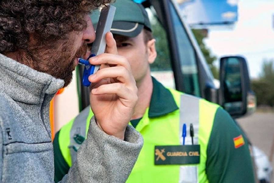 The new DGT traffic law sets the alcohol level at 0.0 for some drivers