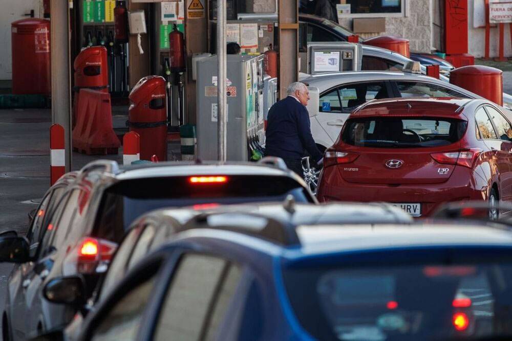 Petrol discounts end tonight fuelling trade war between filling stations