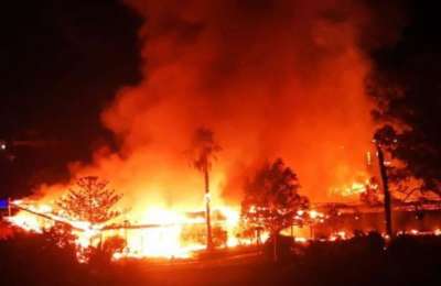 VIDEO: Huge fire close to hotel in Ten Bel in the south of Tenerife