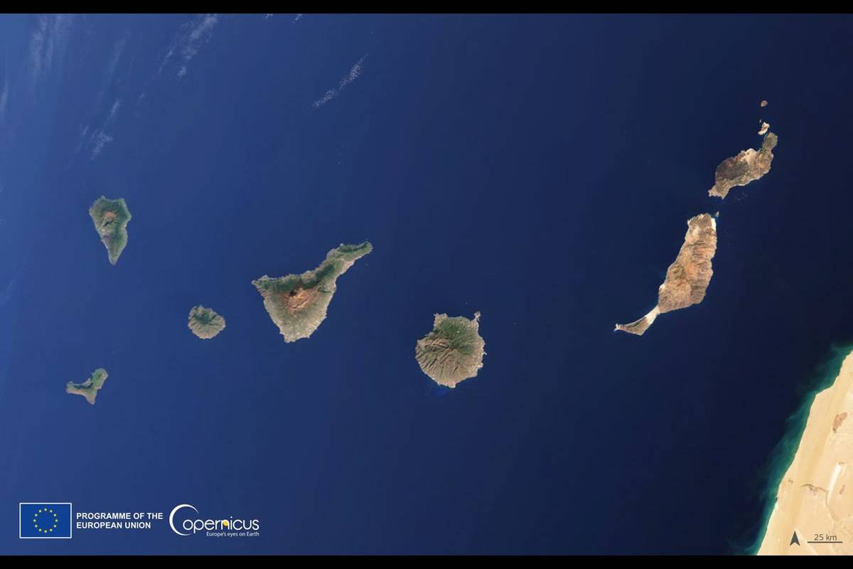 Sentinel-3 sends an impressive satellite image of the Canary Islands for Kings Day