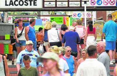 The new 'tax free' system in the Canaries will be complicated and expensive for tourists