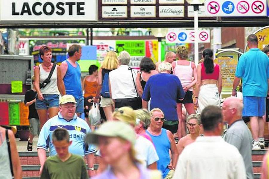 The new 'tax free' system in the Canaries will be complicated and expensive for tourists