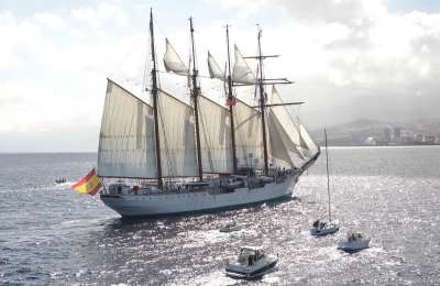 The Juan Sebastián de Elcano tall ship docks in Santa Cruz this Friday