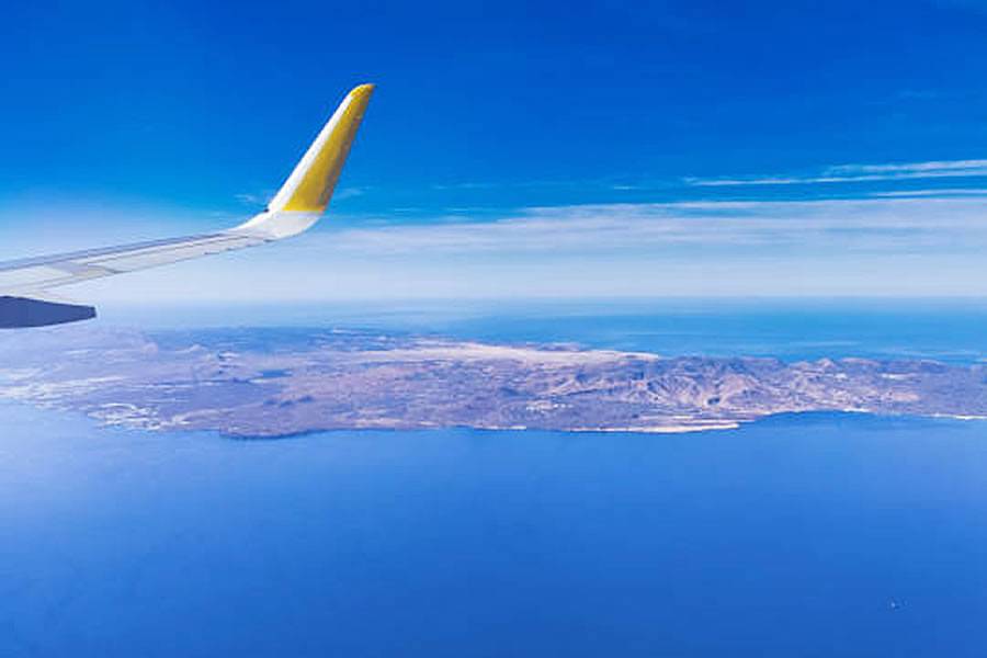 The Canary Islands increases air connectivity to almost 2,000 flights a week this summer