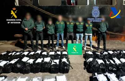 VIDEO: A freighter with 4,500 kilos of cocaine intercepted in the Canary Islands 