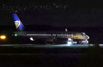 A Ryanair plane is evacuated in Greece due to a bomb scare