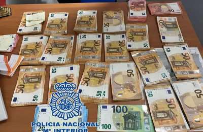 Robber snatches woman’s bag containing 18,000 euros in cash in Los Cristianos