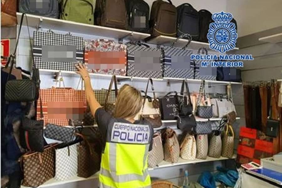360,000 euros worth of counterfeit goods seized in Costa Adeje 360,000 euros worth of counterfeit goods seized in Costa Adeje