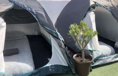 A man sets up tents on his roof terrace in Lanzarote and rents them out on Airbnb