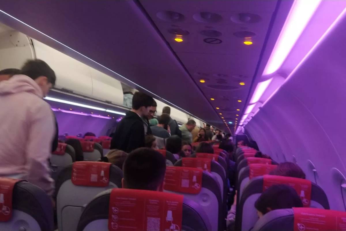 Plane bound for Lanzarote turns round because of a drunk passenger