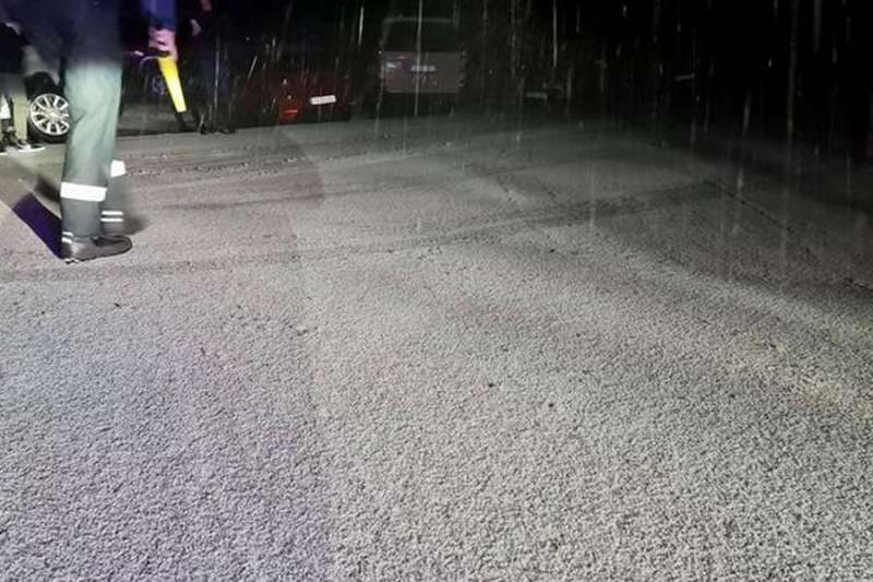 Snow in Gran Canaria leads to roads being shut by the Cabildo