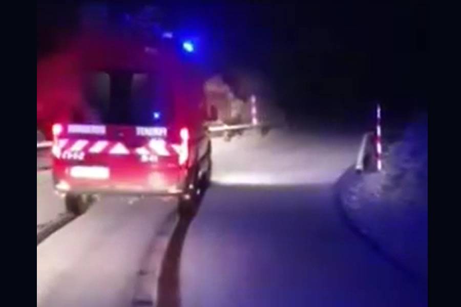 Emergency Services rescue hikers and people stranded in their cars in the snow