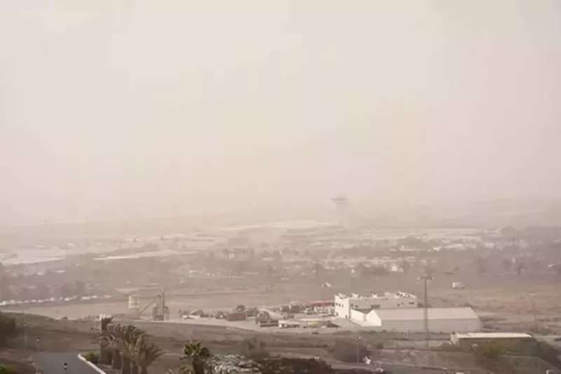 The thick haze returns to the islands especially Fuerteventura and Lanzarote