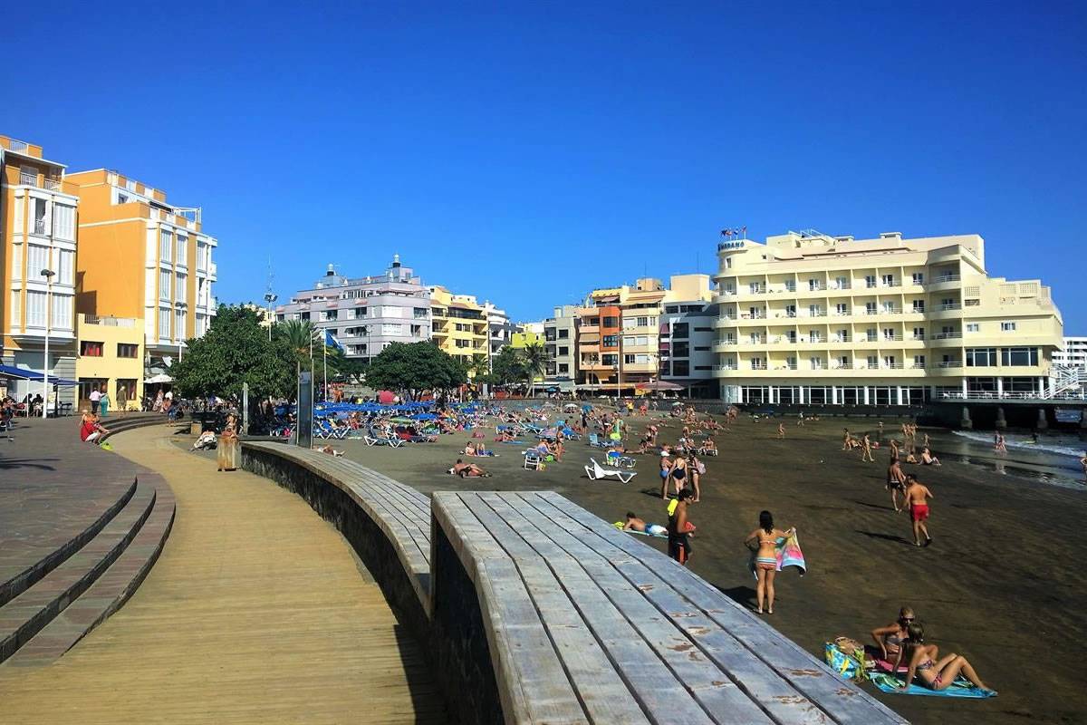 Three more pickpockets arrested in the south of Tenerife