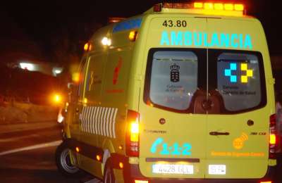 A man is wounded with a machete in the street in Playa Las Americas
