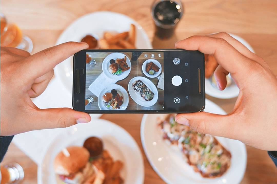 Canarian restaurant hits back at influencer who asks to eat for free 