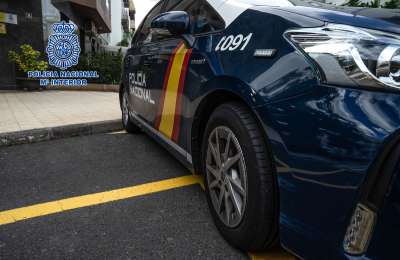 Man arrested for exposing himself in the street in front of children