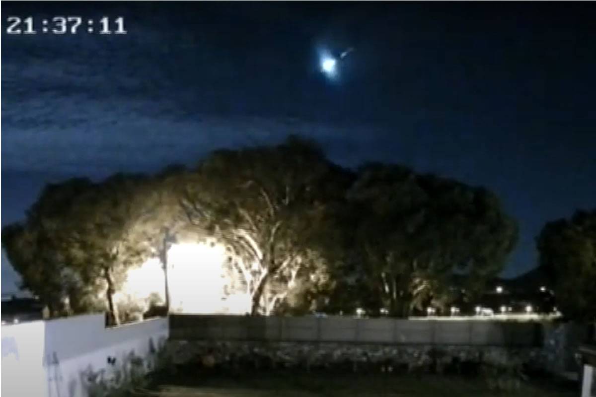VIDEO: Meteor caught on CCTV crossing the sky of Gran Canaria