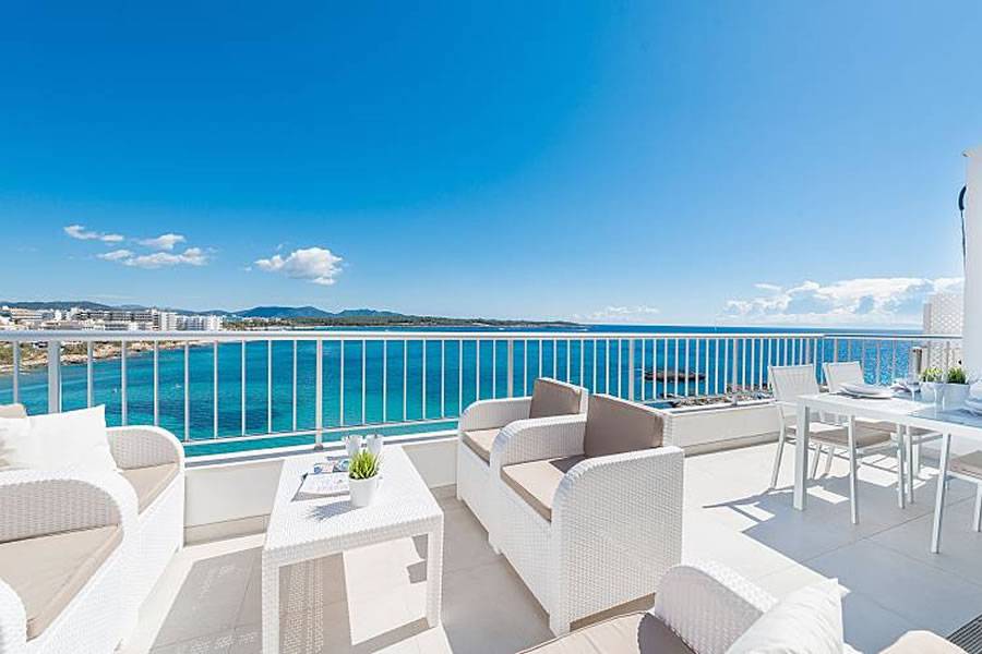 Political party wants to limit property purchases by foreigners in the Canary Islands